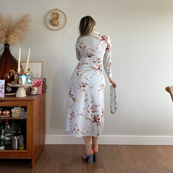 Vintage 1970s Blue Floral Midi Dress - Picture 5 of 13